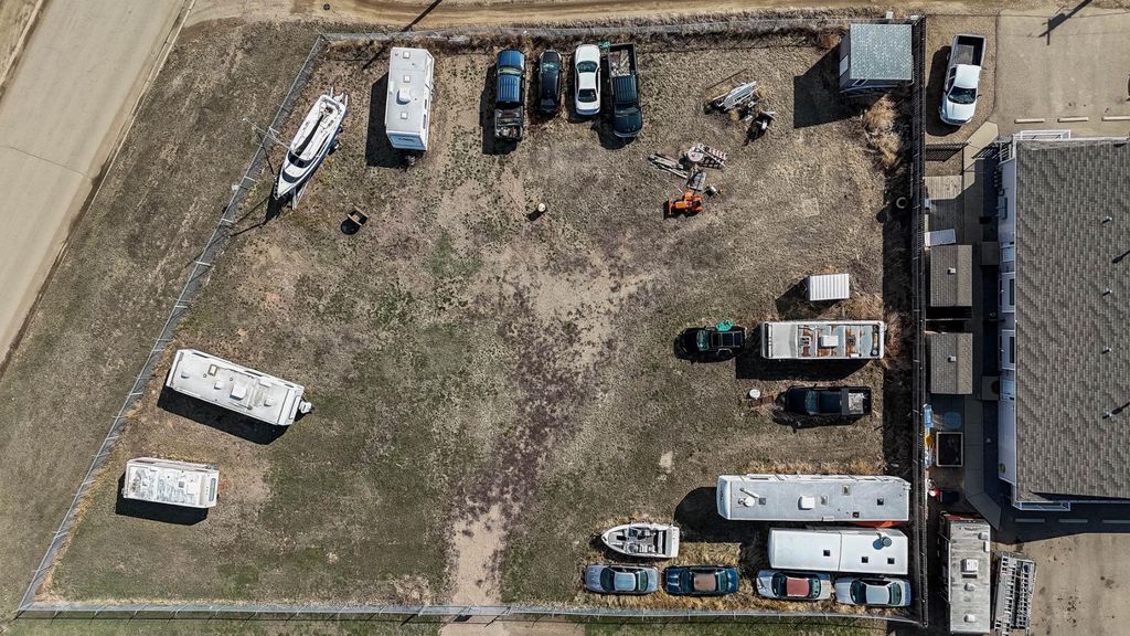 Photo of 124 &amp; 128 5 Street NE, Redcliff, AB T0J 2P0 (MLS # A2300884)