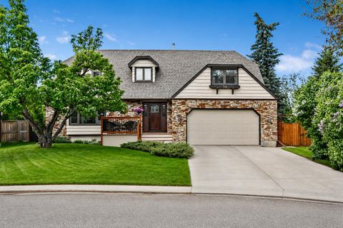 Photo of 39 Canova Close SW, Calgary, AB T2W 3P7 (MLS # A2315712)