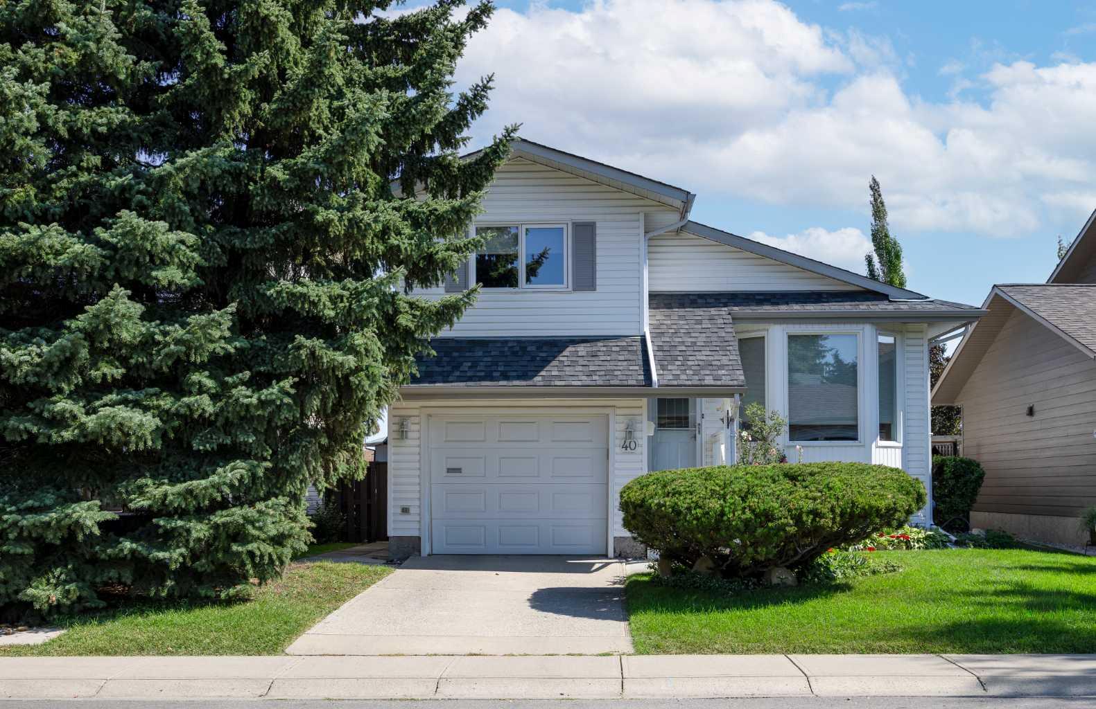 40 Cedargrove Way SW