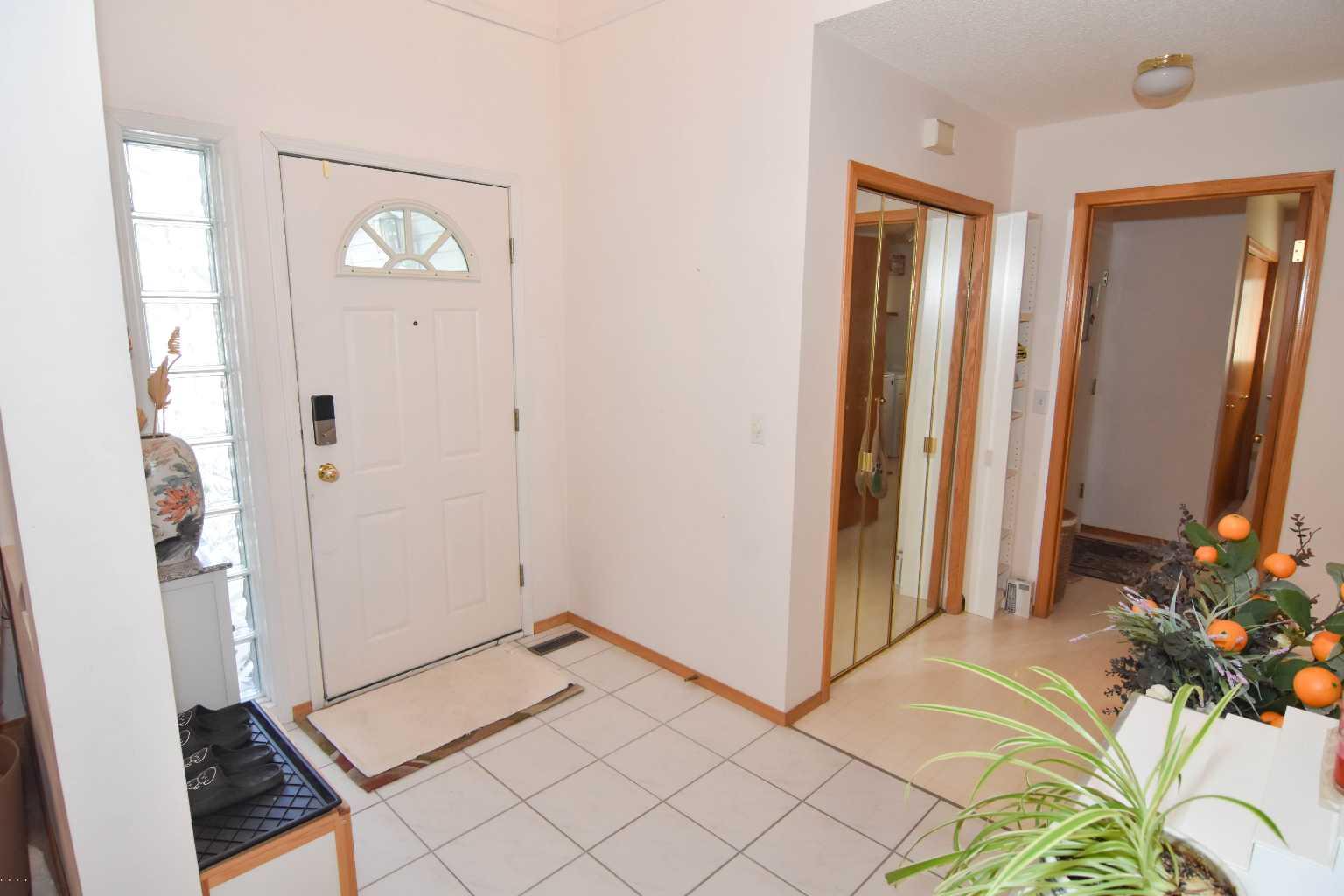 107 Hampshire Close NW