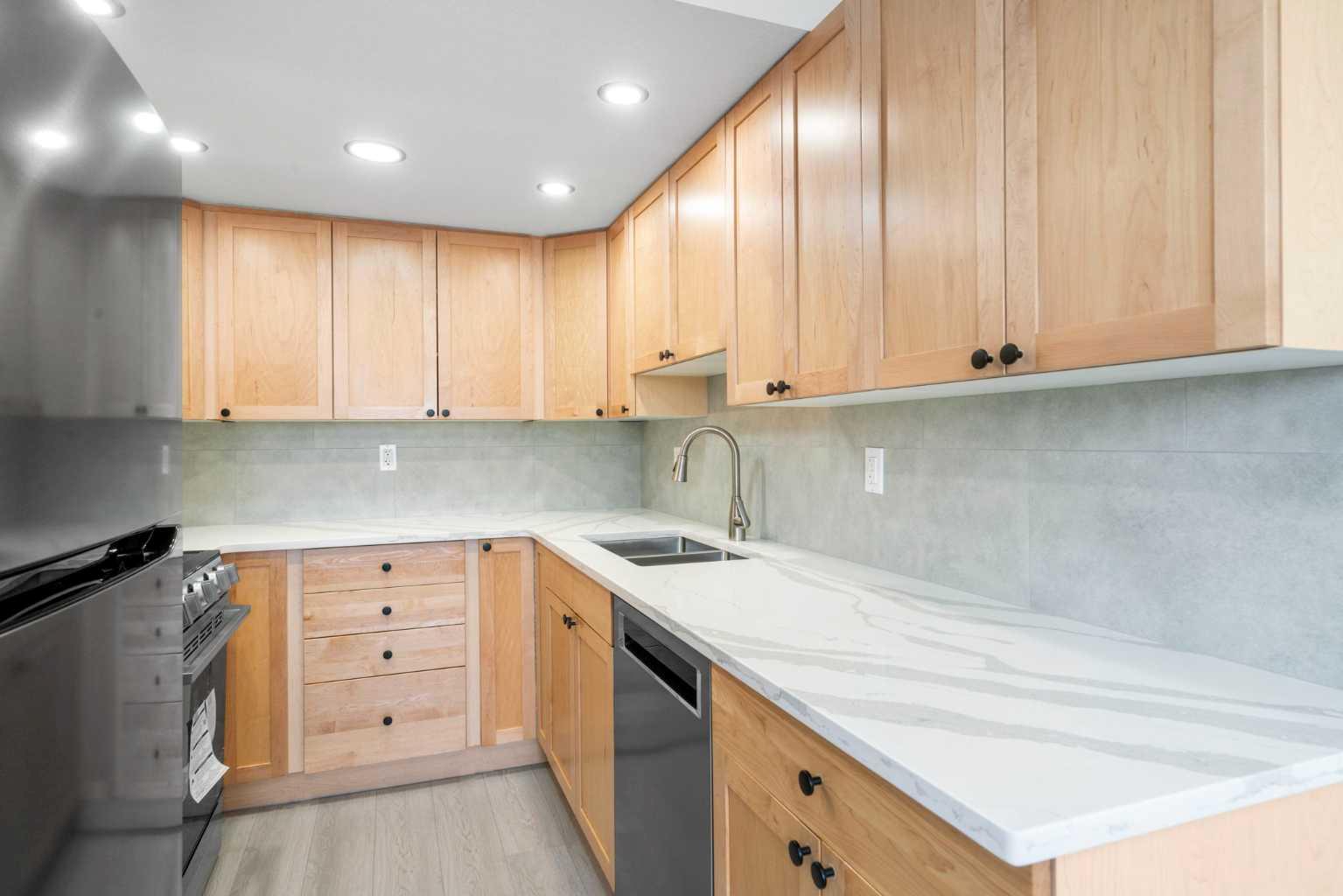 1055 72 Avenue NW 10