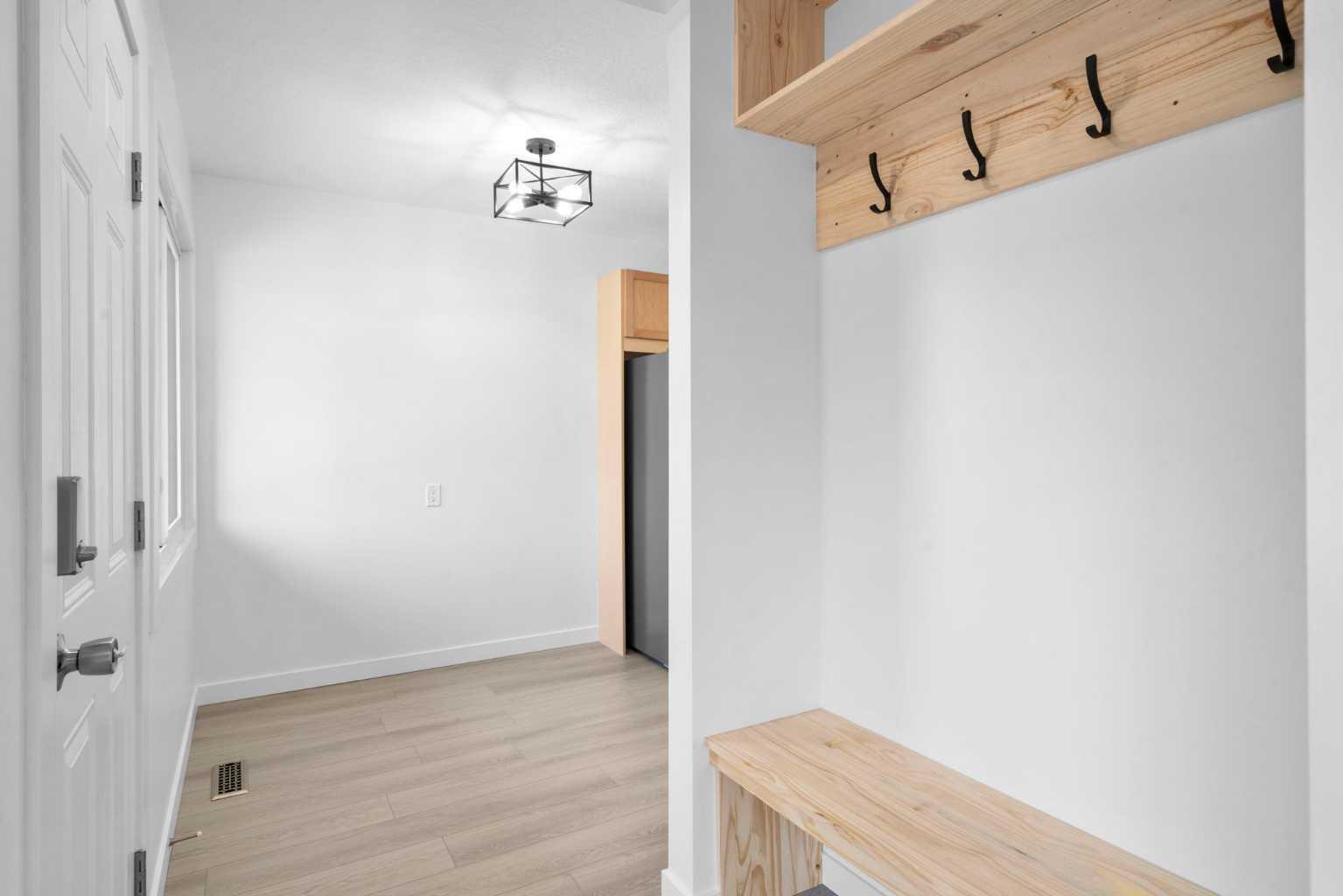 1055 72 Avenue NW 10