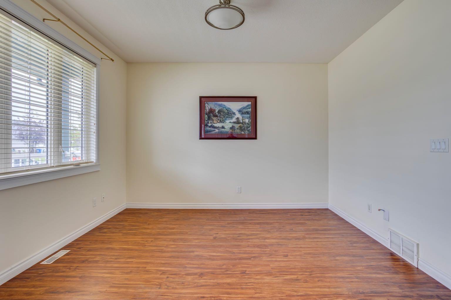 123 Cottonwood Creek Way