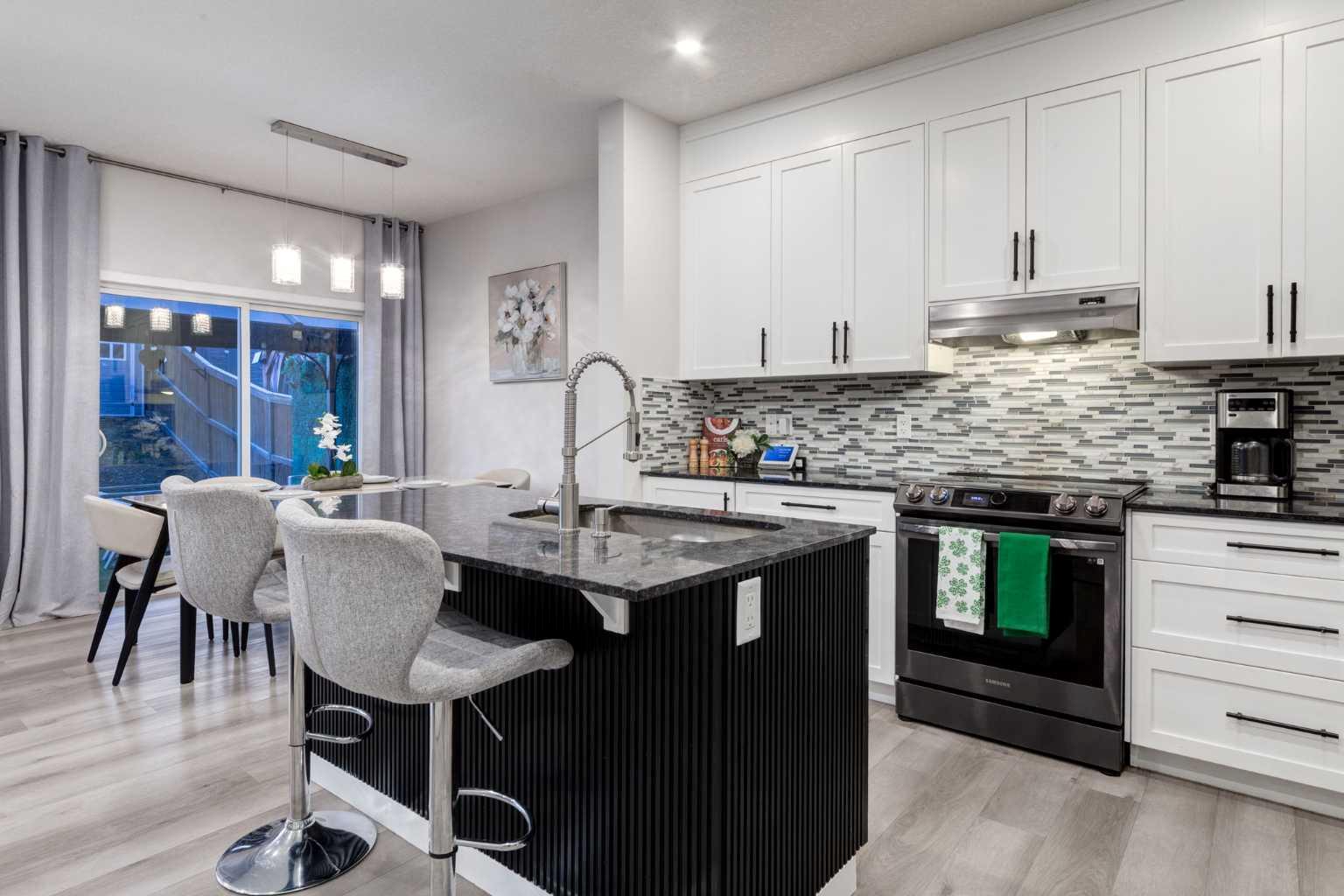 110 SAGE BANK Grove NW