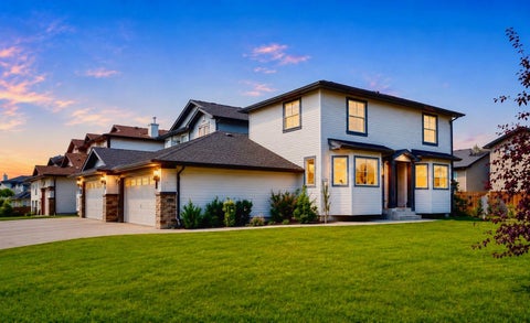 Photo of 16 Canoe Close SW, Airdrie, AB T4B 2N3 (MLS # A2329834)