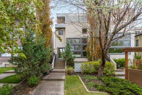 2134 30 Avenue SW Calgary AB T2T 1R4