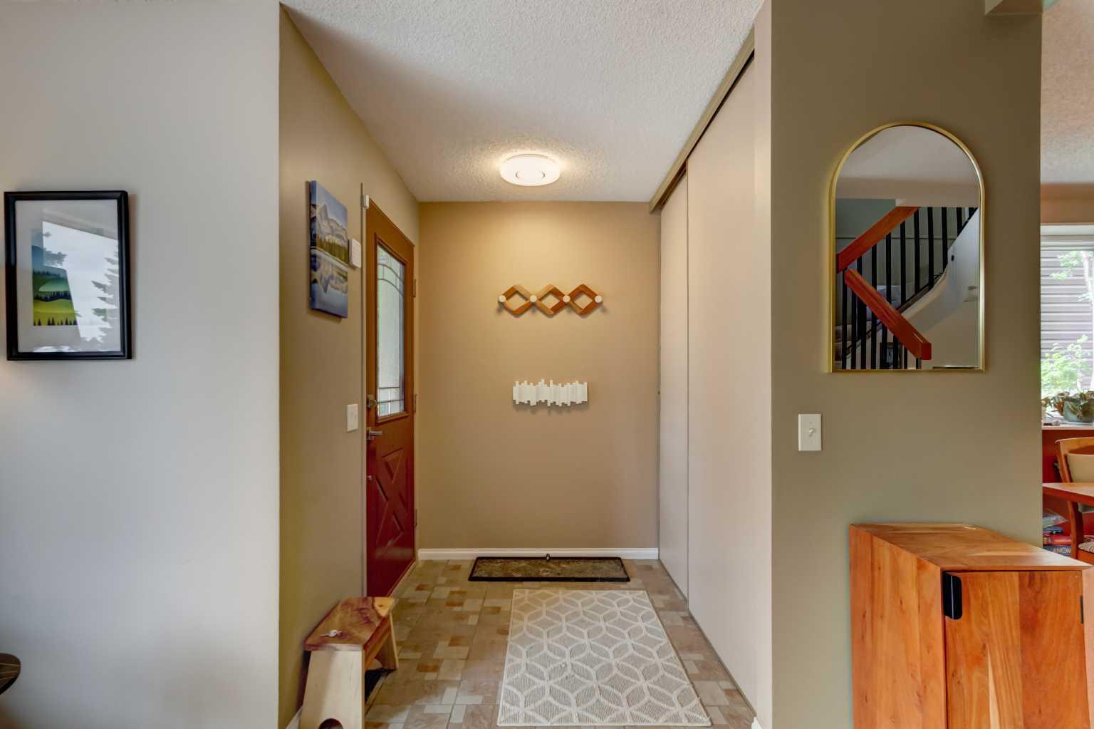 20 Strathearn Rise SW