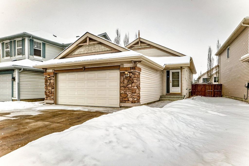 Photo of 180 Coventry Hills Drive NE, Calgary, AB T3K 6H4 (MLS # A2289708)