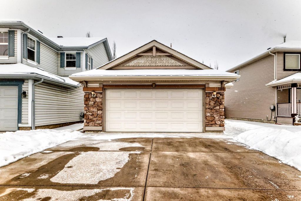 Photo of 180 Coventry Hills Drive NE, Calgary, AB T3K 6H4 (MLS # A2289708)