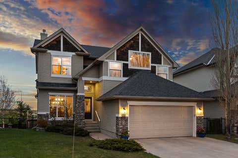 Photo of 36 Discovery Ridge Court SW, Calgary, AB T3H 4P8 (MLS # A2317444)