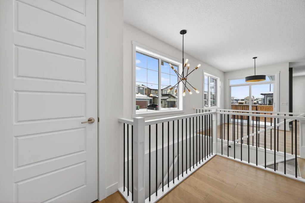 Photo of 131 Waterford Manor, Chestermere, AB T1X 2Z6 (MLS # A2344522)