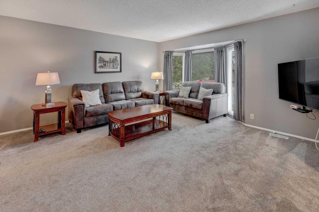 Photo of 1834 Summerfield Boulevard SE, Airdrie, AB T4B 1V3 (MLS # A2347952)
