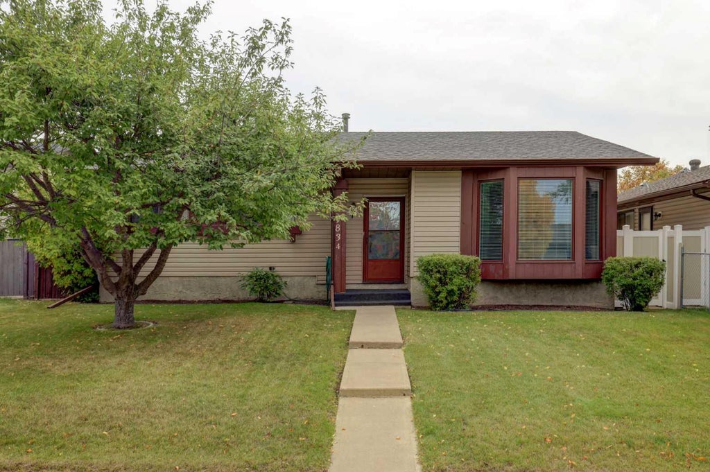 Photo of 1834 Summerfield Boulevard SE, Airdrie, AB T4B 1V3 (MLS # A2347952)