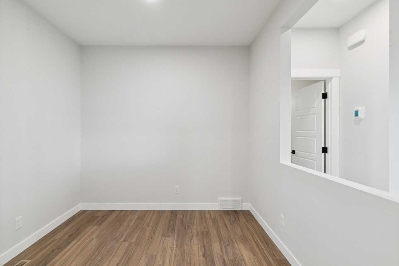 435 Bridgeport