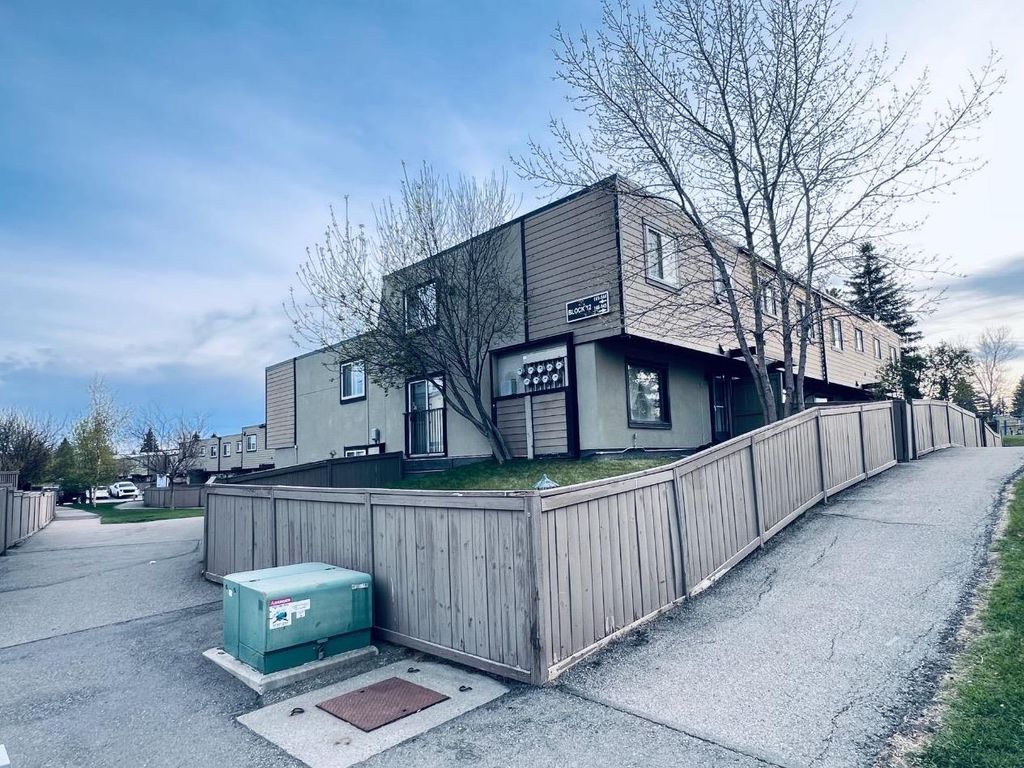 Photo of 3809 45 Street SW #148, Calgary, AB T3E 3H4 (MLS # A2310008)