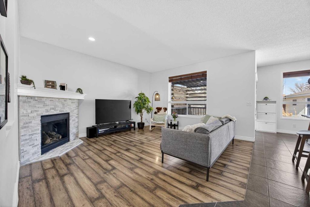 Photo of 340 Prestwick Terrace SE, Calgary, AB T2Z 0H4 (MLS # A2290727)