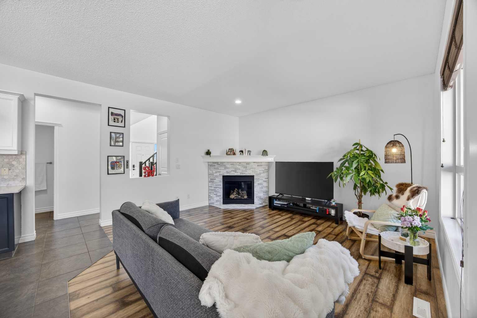 340 Prestwick Terrace SE