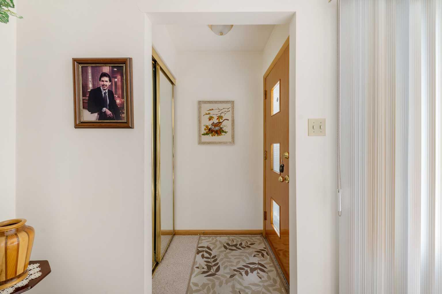 8 Foley Road SE