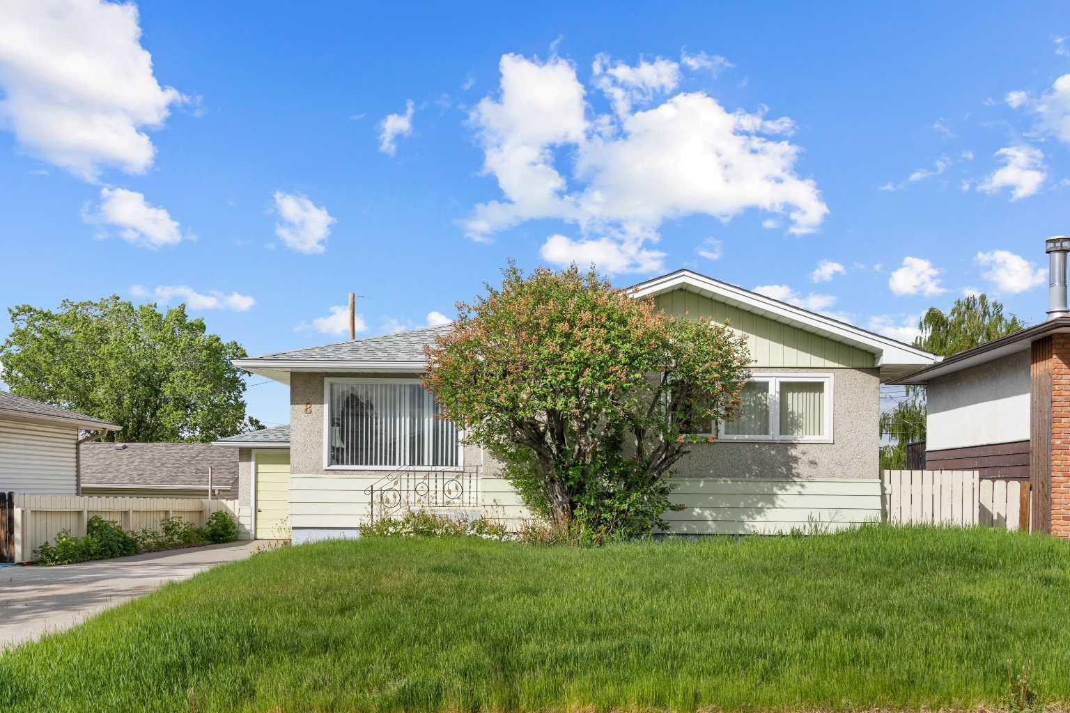 8 Foley Road SE
