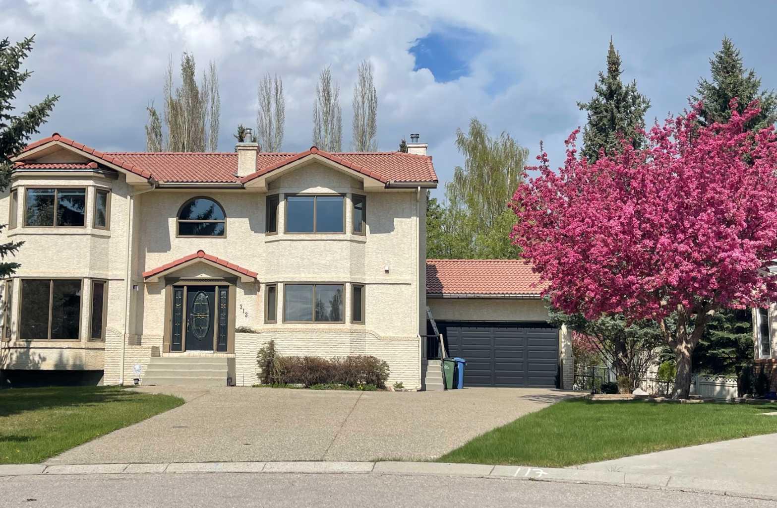 313 Scandia Bay NW