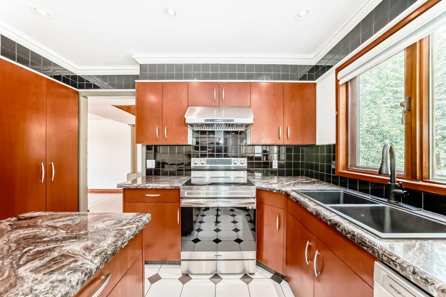 313 Scandia Bay NW