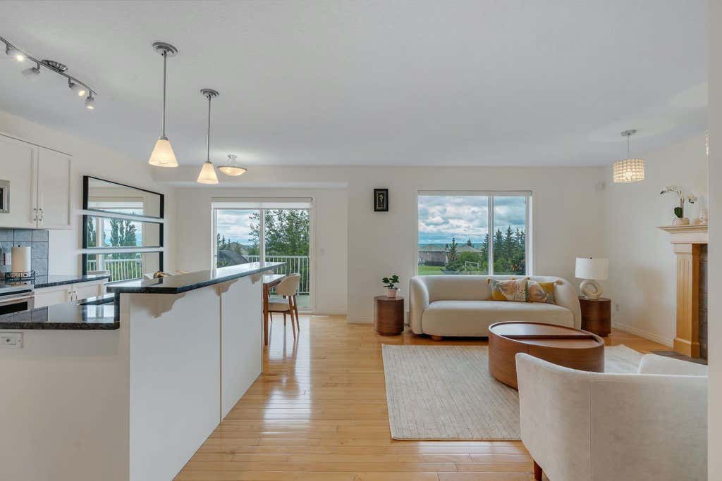 Photo of 208 Royal Birch Circle NW, Calgary, AB T3G 5L4 (MLS # A2320878)