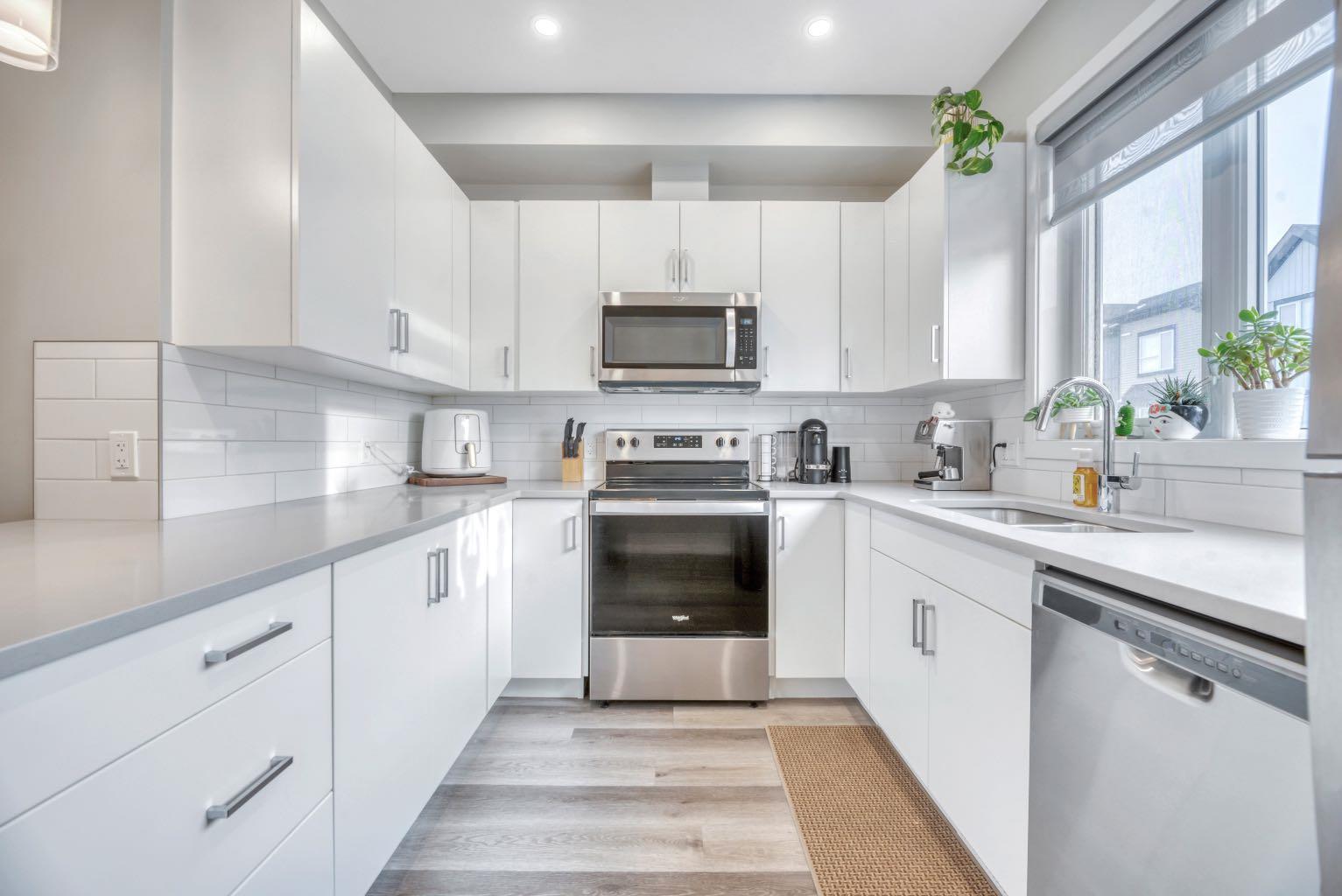 850 Belmont Drive SW 207