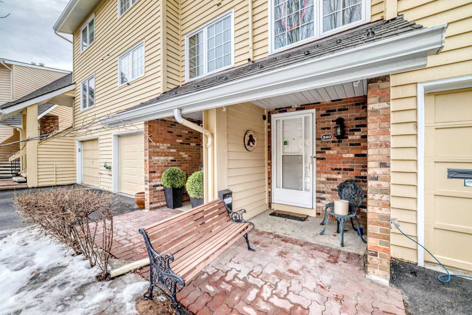 340 Point Mckay Gardens NW