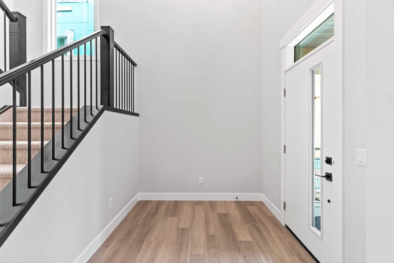 141 Vantage Drive