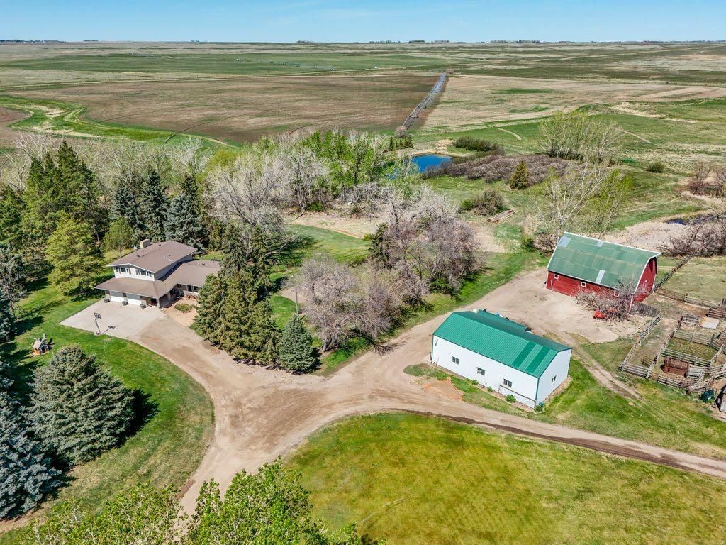 Photo of 7022 Township Road 120, Rural Cypress County, AB T1B 0L1 (MLS # A2311498)