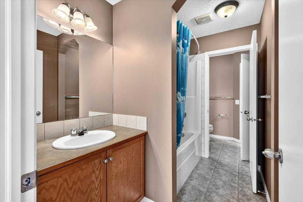 Photo of 342 Prestwick Circle SE, Calgary, AB T2Z 4P4 (MLS # A2342984)