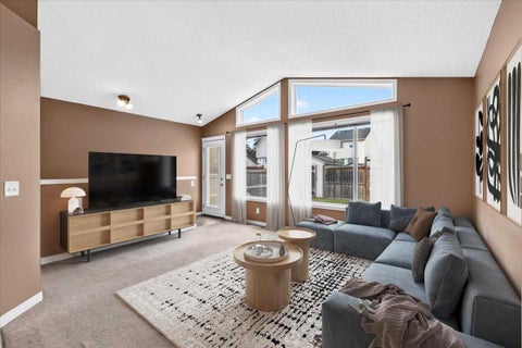 Photo of 342 Prestwick Circle SE, Calgary, AB T2Z 4P4 (MLS # A2342984)