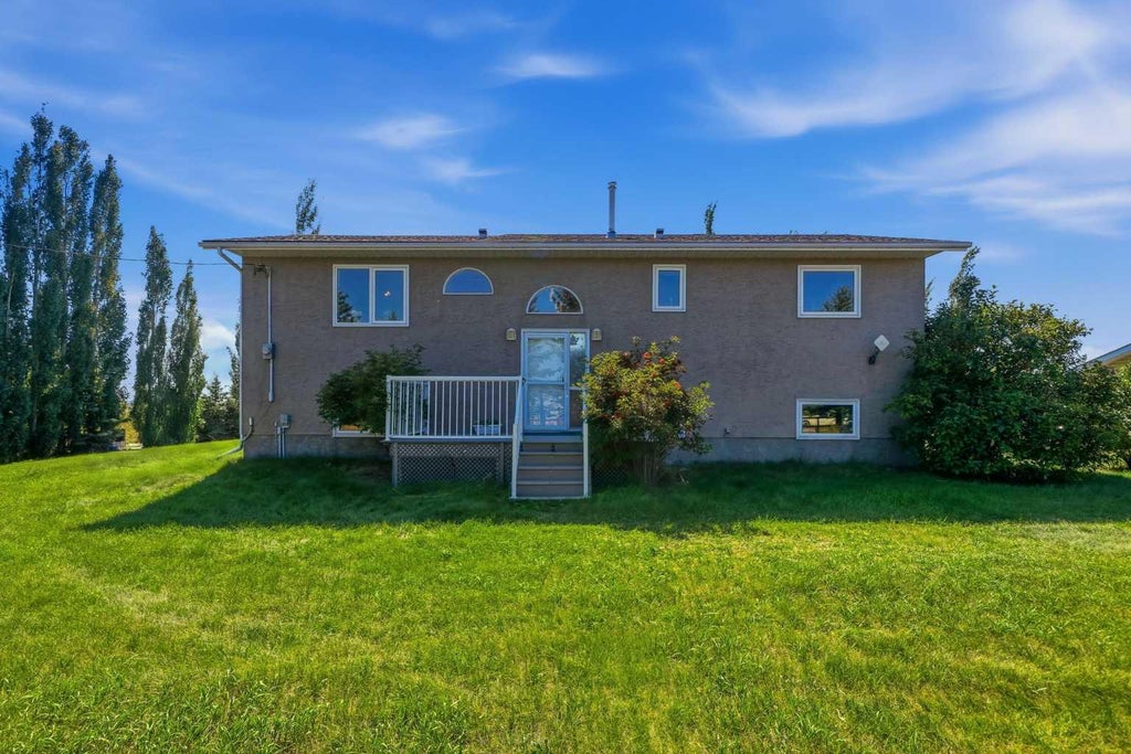 Photo of 241081 Township Road 232, Rural Wheatland County, AB T1P 0N7 (MLS # A2328384)