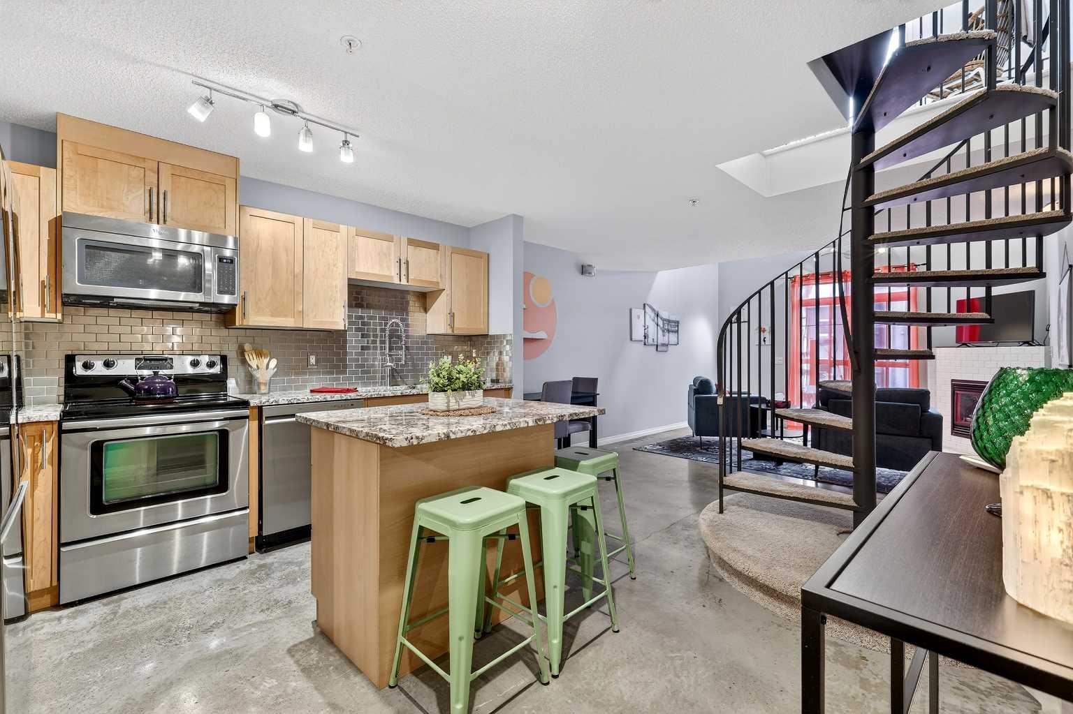 1808 36 Avenue SW 324