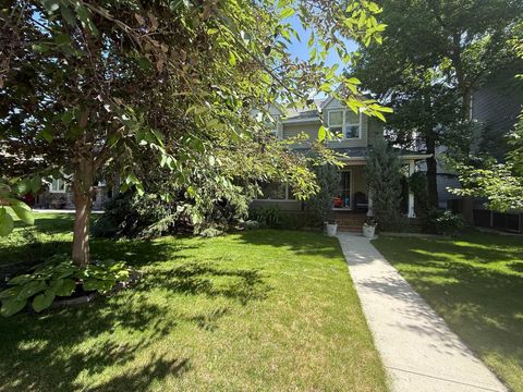 Photo of 1141 Regent Crescent NE, Calgary, AB T2E 5J6 (MLS # A2324874)