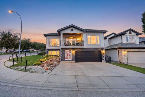 Photo of 154 Sienna Ridge Landing SW, Calgary, AB T3H 3T1 (MLS # A2311972)
