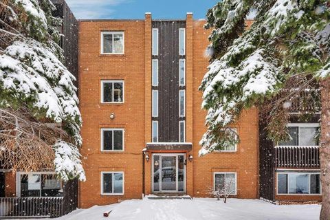 Photo of 507 57 Avenue SW #206, Calgary, AB T2Y 0H2 (MLS # A2297218)