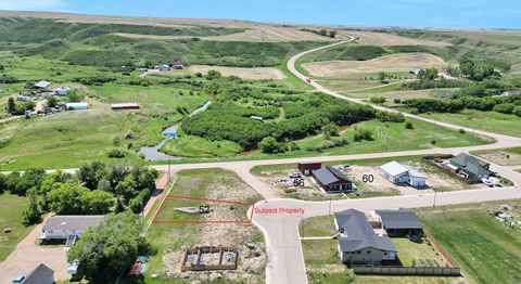 Photo of 52 DIAMOND VALLEY Close, Carbon, AB T0M 0L0 (MLS # A2325944)