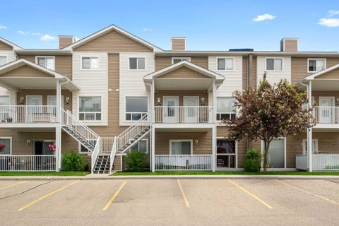 Photo of 321 Sunrise Terrace NE, High River, AB T1V 0C3 (MLS # A2323929)