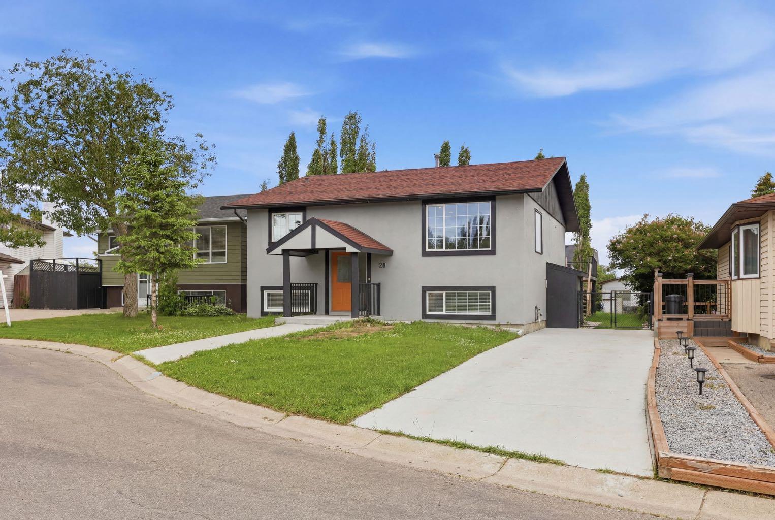 28 Fallingworth Court NE
