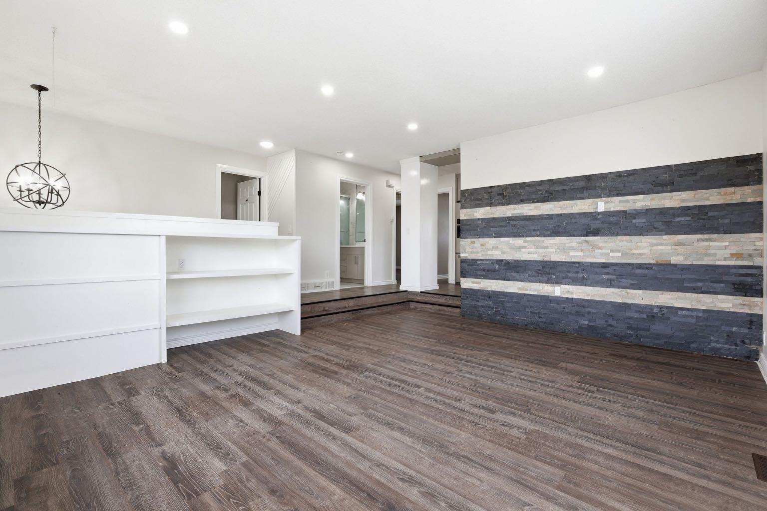 28 Fallingworth Court NE