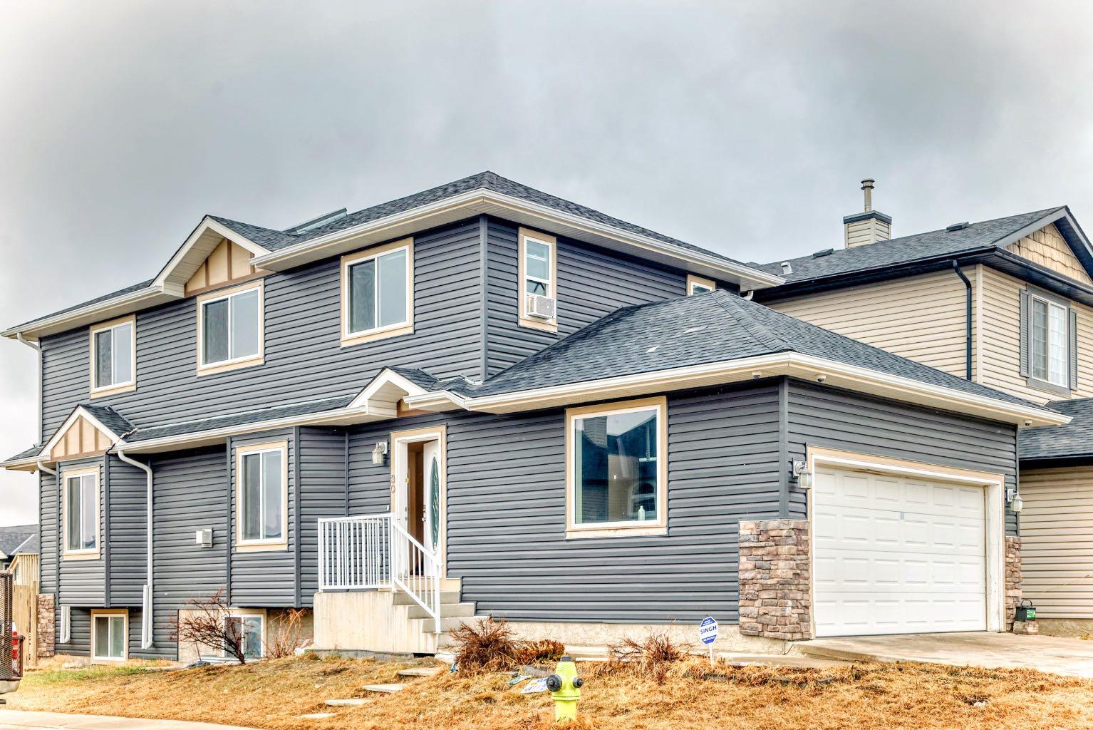 30 Taracove Way NE