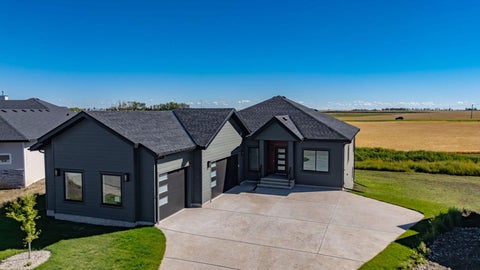 Photo of 232 Red Tail Ridge SE, High River, AB T1V 0J8 (MLS # A2343020)