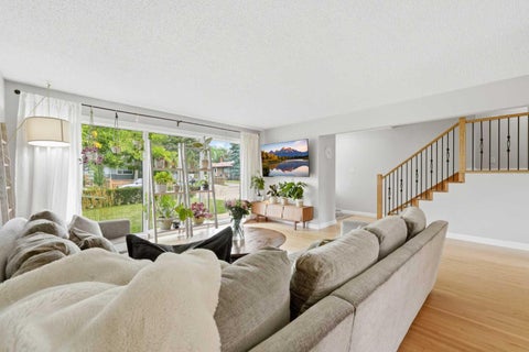 Photo of 9 Foxwell Road SE, Calgary, AB T2H 1A4 (MLS # A2354075)