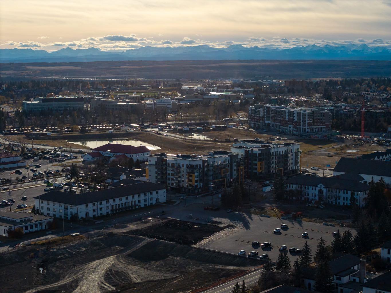 370 Dieppe Drive SW 401