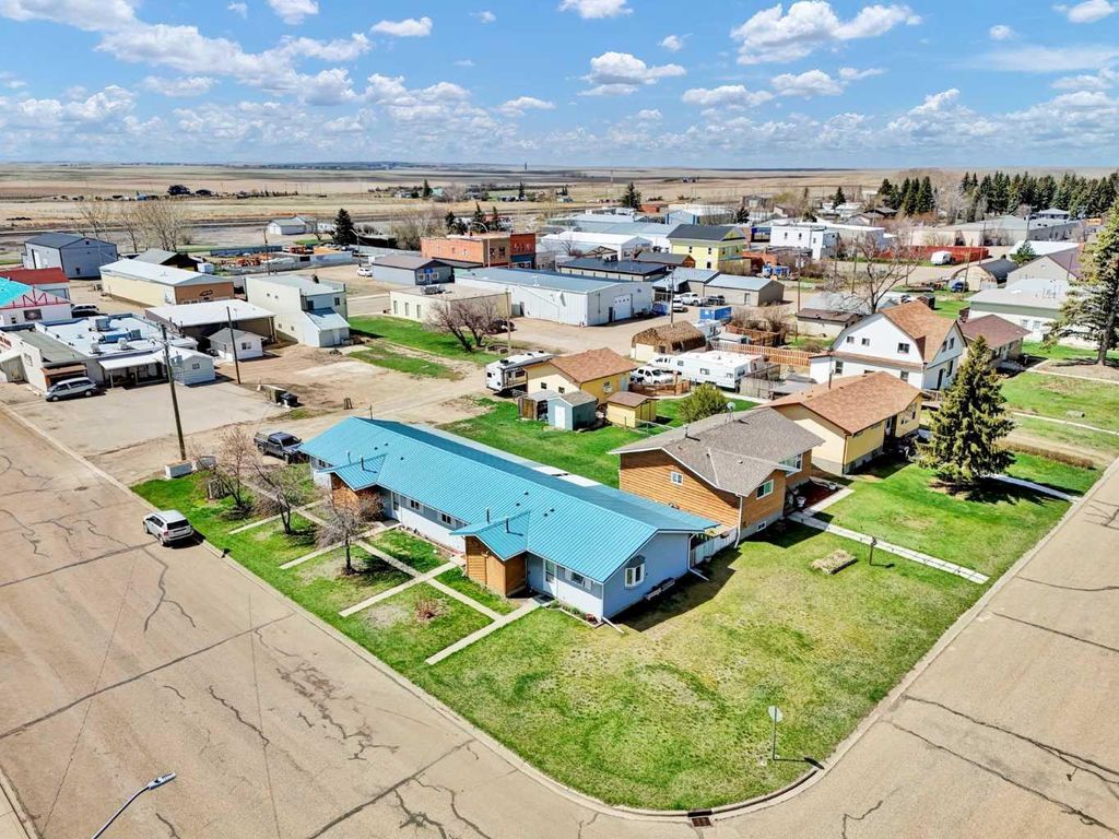 Photo of 437 3 Avenue, Bassano, AB T0J 0B0 (MLS # A2309383)