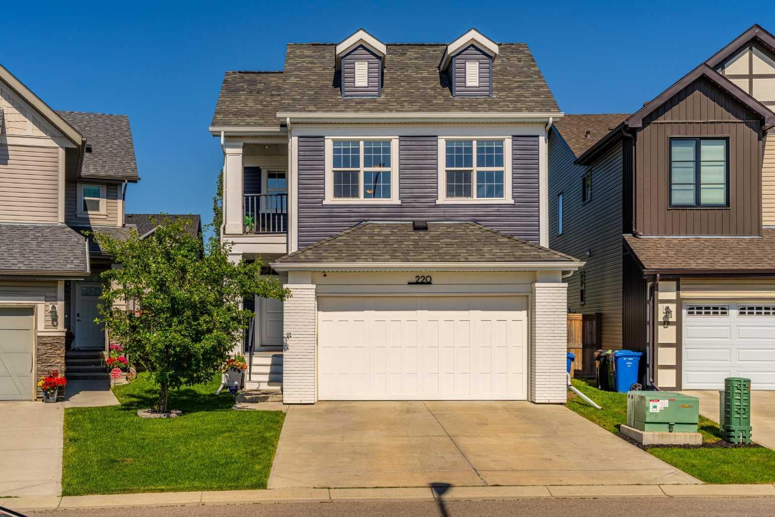 220 Copperpond Green SE