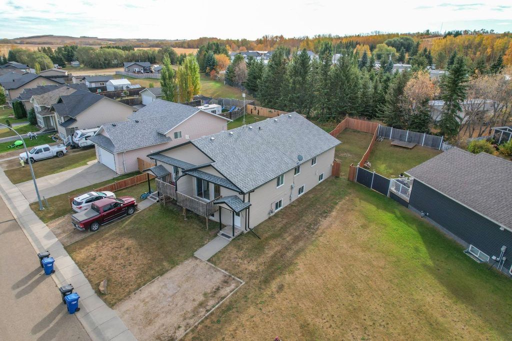Photo of 4521 Van Eaton Way Way, Clive, AB T0C 0Y0 (MLS # A2263968)