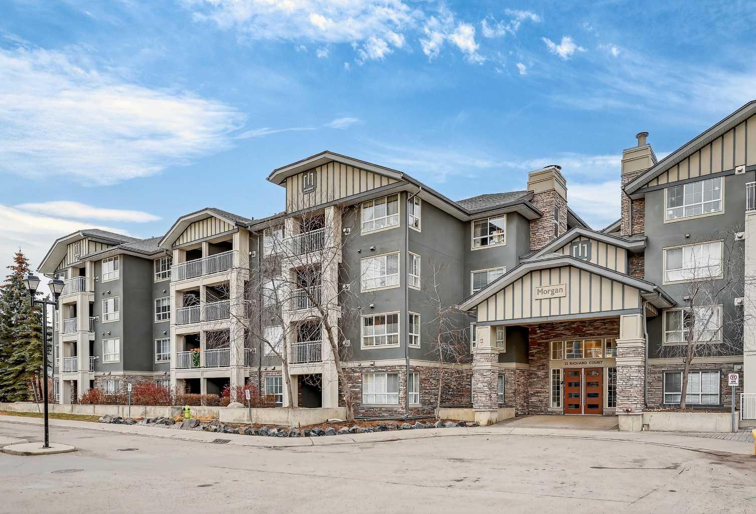 35 Richard Court SW 406