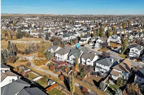 26 Copperfield View SE Calgary AB T2Z 4L3